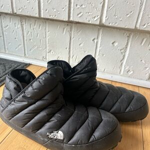 The North Face Black Quilted Indoor Slippers